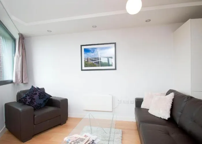 Hotel Cleyro Apts Finzels Reach