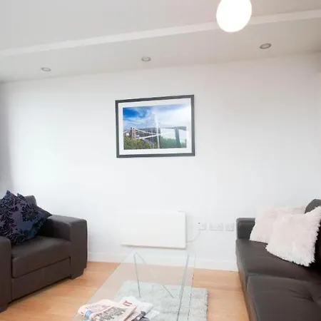 Hotel Cleyro Apts Finzels Reach